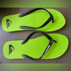 Green quicksilver sandals size 13